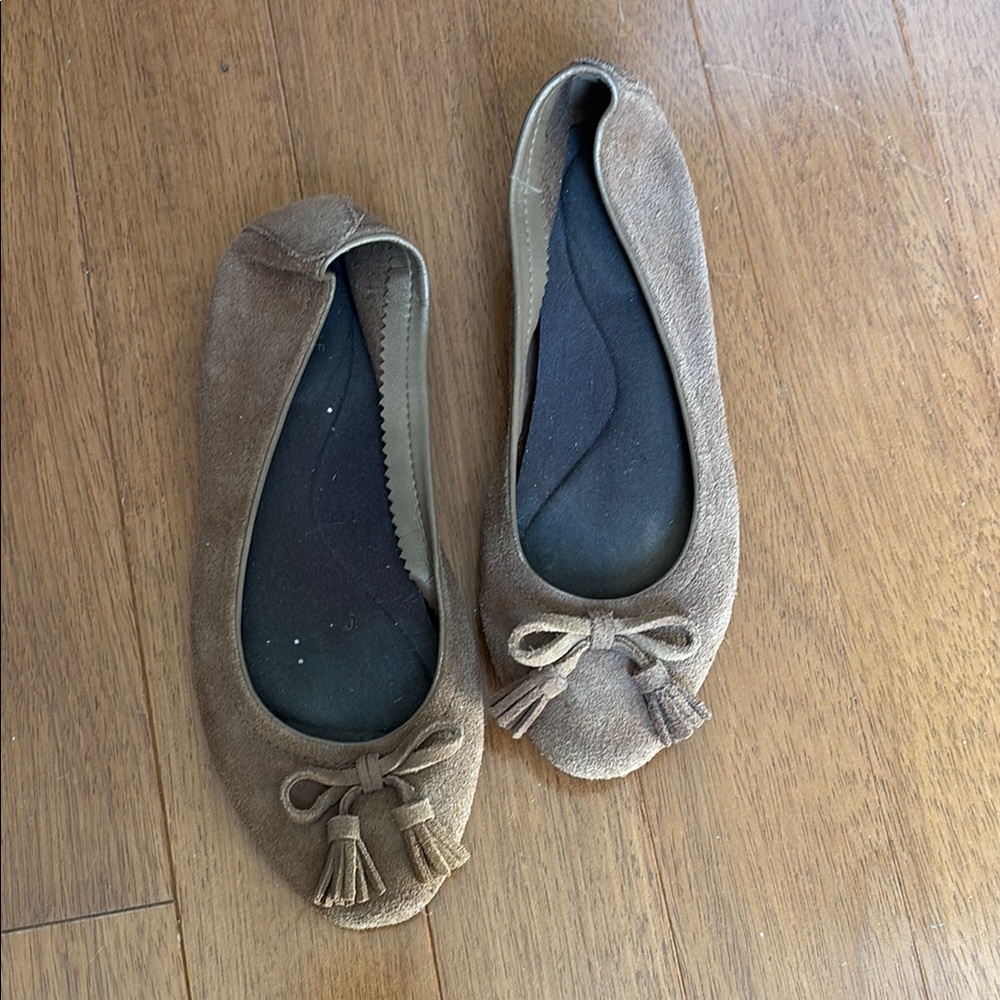 Crocs suede ballet flats